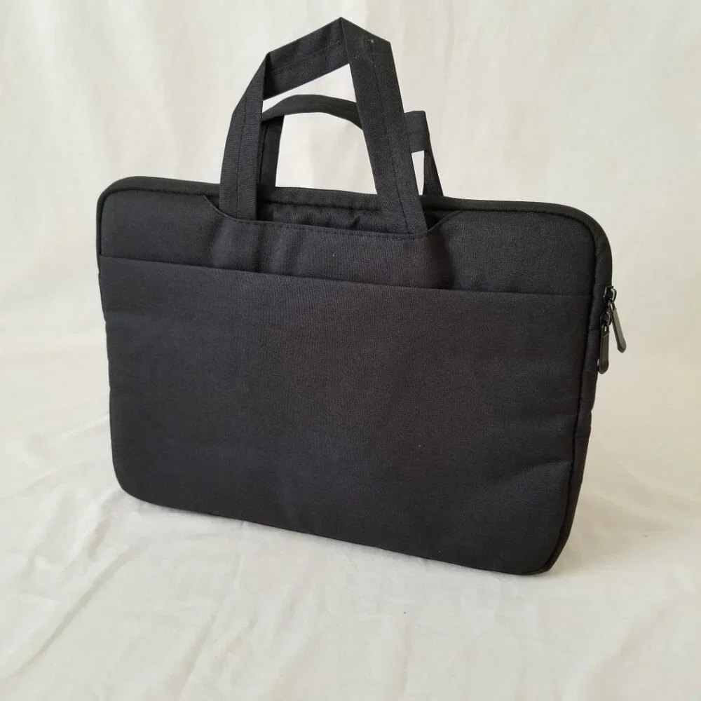 NWOT! Padded Water-resistant Laptop Computer Carrying Case with Plush Interior